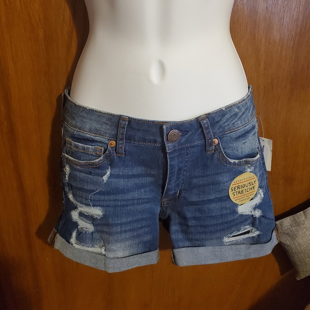 Aeropostale low rise midi shorts